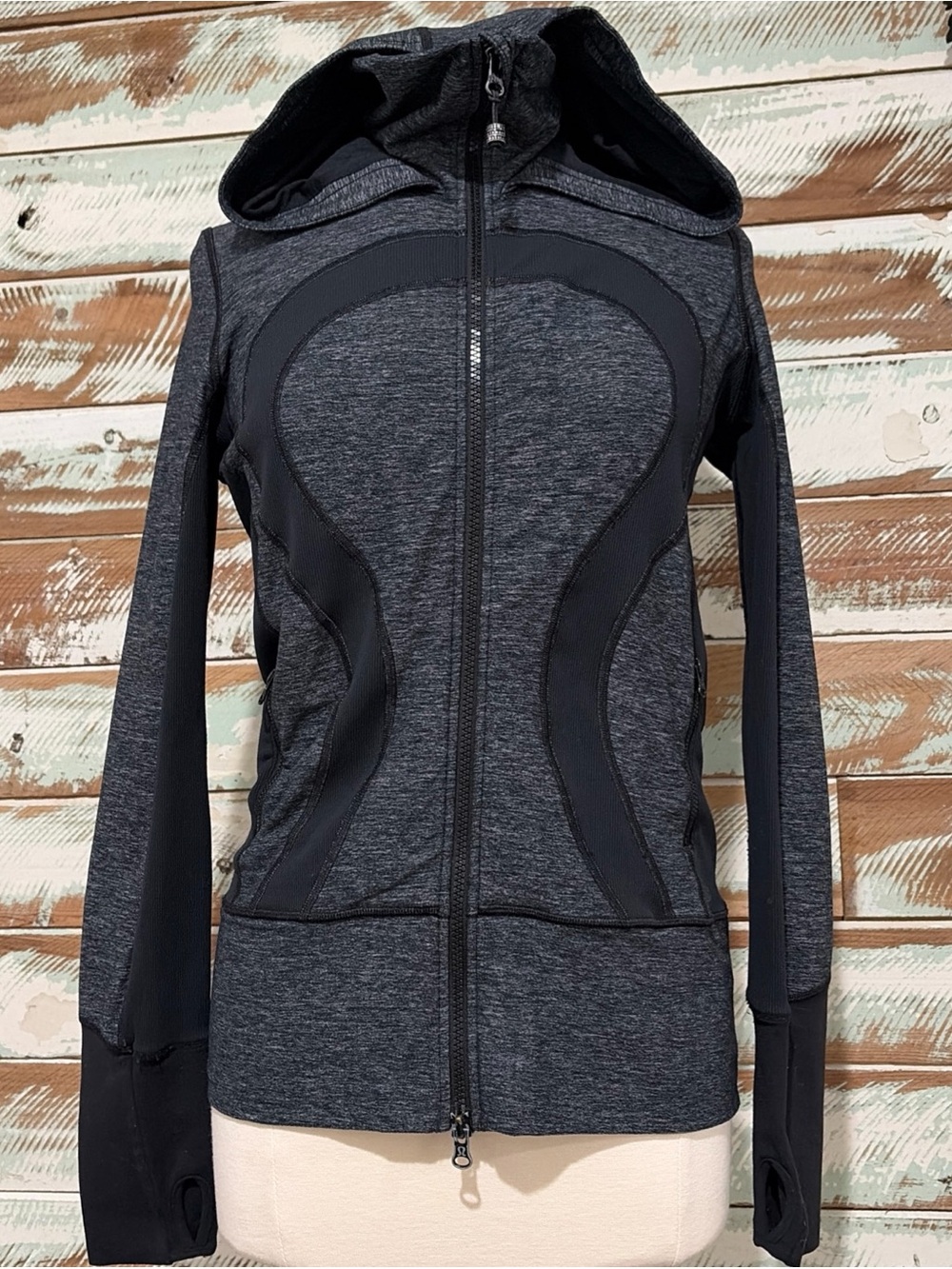 LULULEMON In Stride Jacket Womens Size 6 Full Zip Hooded Charcoal & Black Yoga